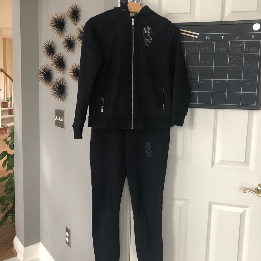 Used zipper hoodie